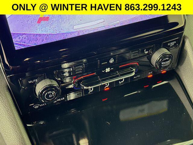 new 2025 Jeep Grand Cherokee car, priced at $45,500