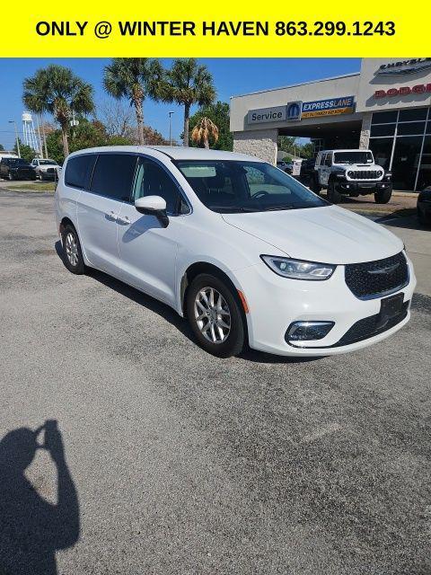 used 2023 Chrysler Pacifica car, priced at $23,137