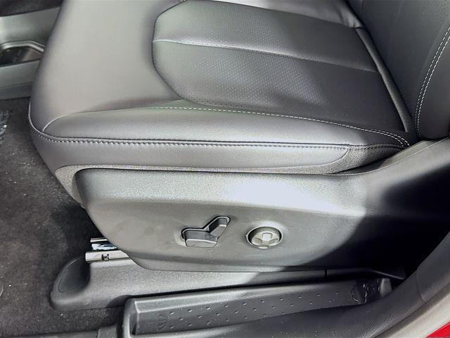 new 2026 Chrysler Pacifica car, priced at $40,000