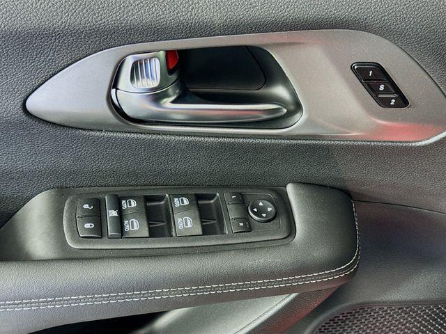 new 2026 Chrysler Pacifica car, priced at $40,000