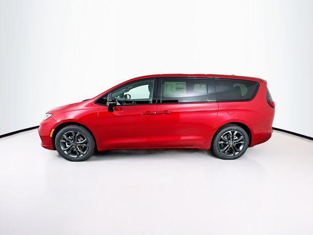 new 2026 Chrysler Pacifica car, priced at $40,000
