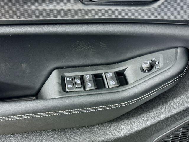 new 2025 Jeep Grand Cherokee L car, priced at $39,000