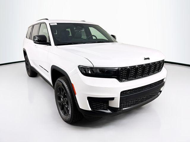 new 2025 Jeep Grand Cherokee L car, priced at $39,000