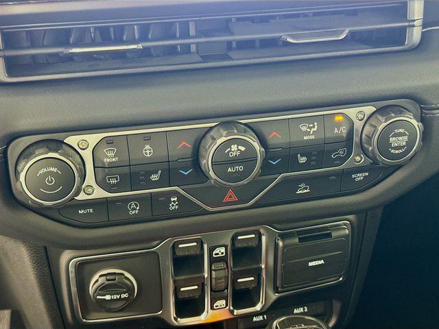 new 2026 Jeep Gladiator car, priced at $45,500