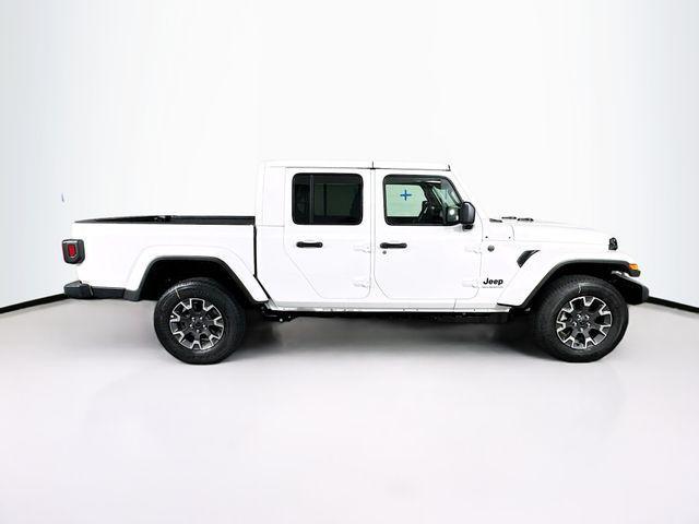 new 2026 Jeep Gladiator car, priced at $45,500