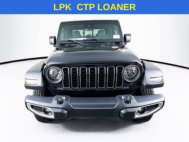 new 2025 Jeep Gladiator car, priced at $38,000