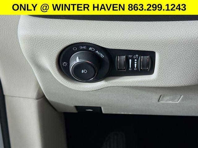 used 2024 Chrysler Pacifica car, priced at $23,800