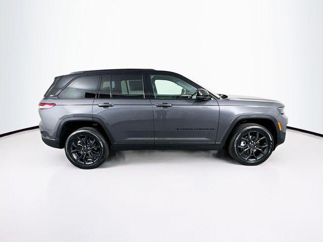new 2025 Jeep Grand Cherokee car, priced at $48,000