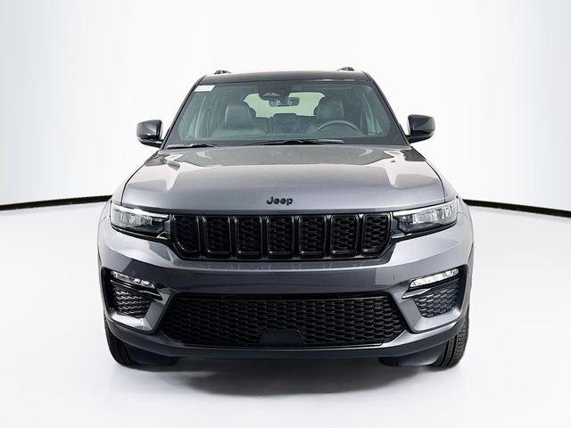 new 2025 Jeep Grand Cherokee car, priced at $48,000