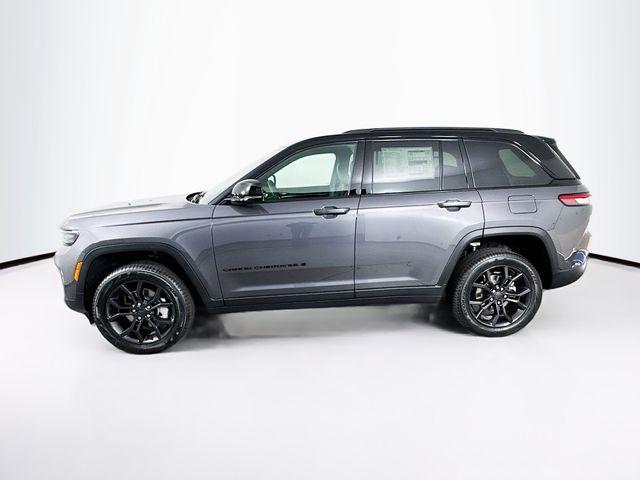 new 2025 Jeep Grand Cherokee car, priced at $48,000
