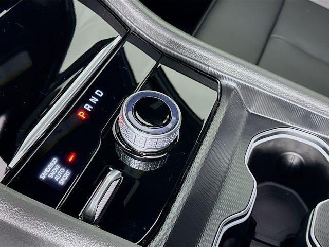 new 2025 Jeep Grand Cherokee car, priced at $48,000