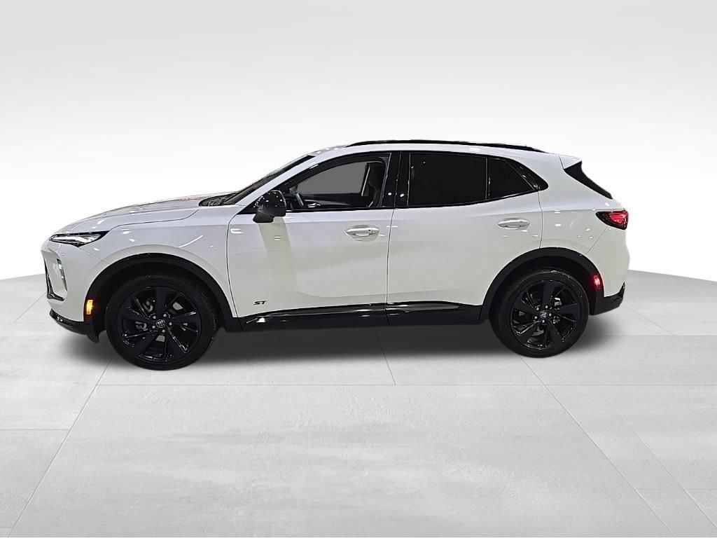 used 2025 Buick Envision car, priced at $32,481