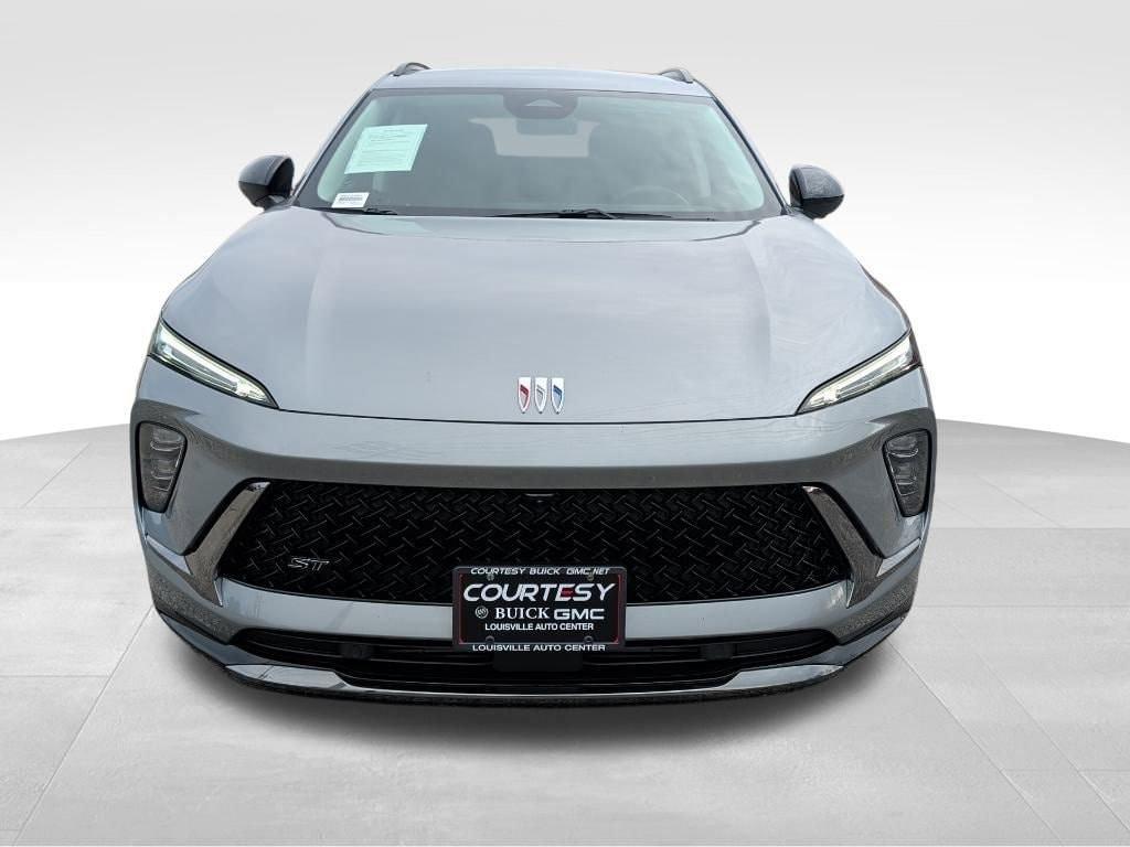 used 2025 Buick Envision car, priced at $32,481