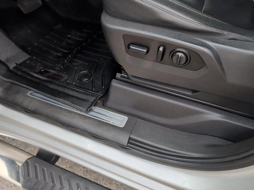 used 2021 GMC Sierra 1500 car, priced at $35,210