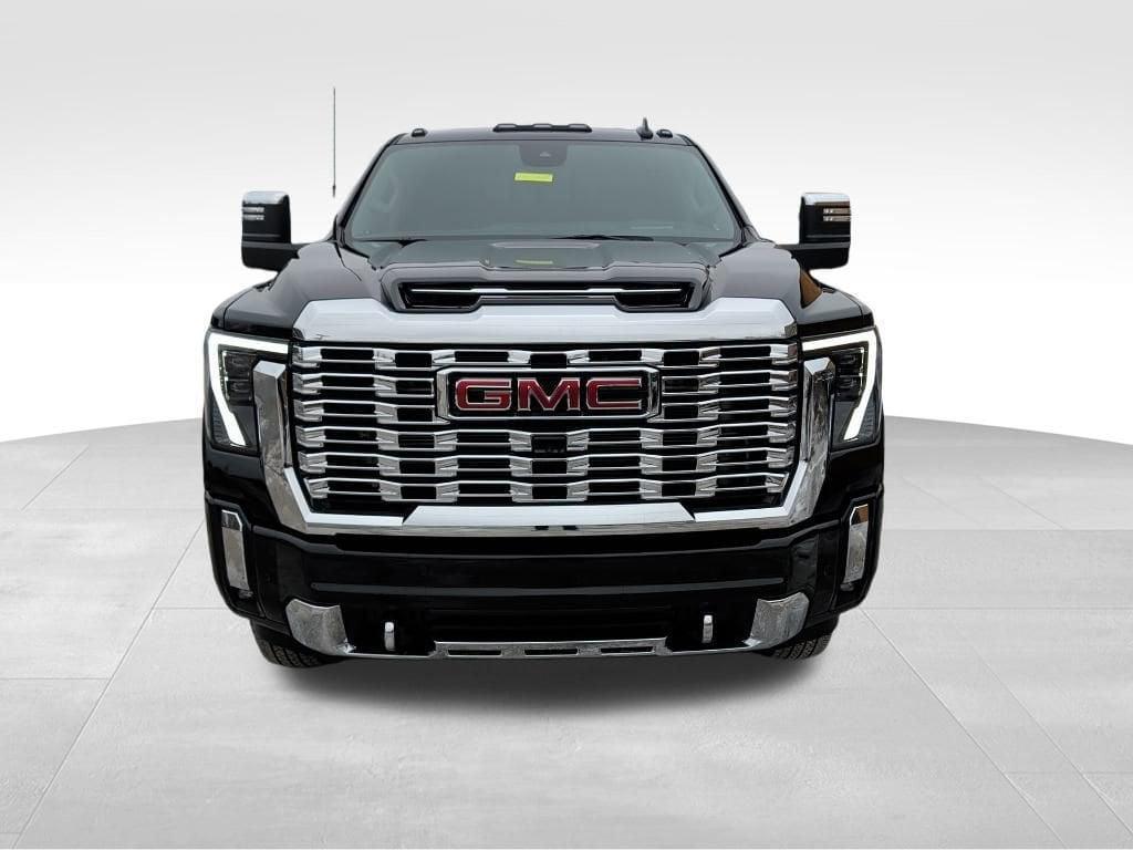 used 2025 GMC Sierra 3500 car, priced at $76,510