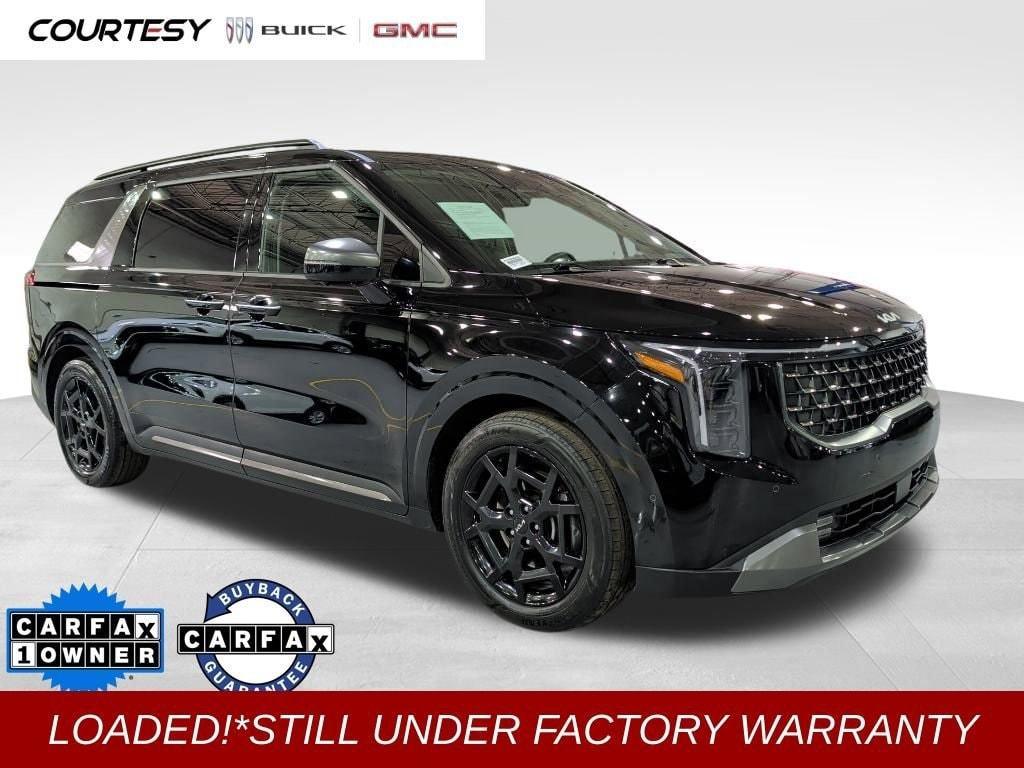 used 2025 Kia Carnival car, priced at $39,981