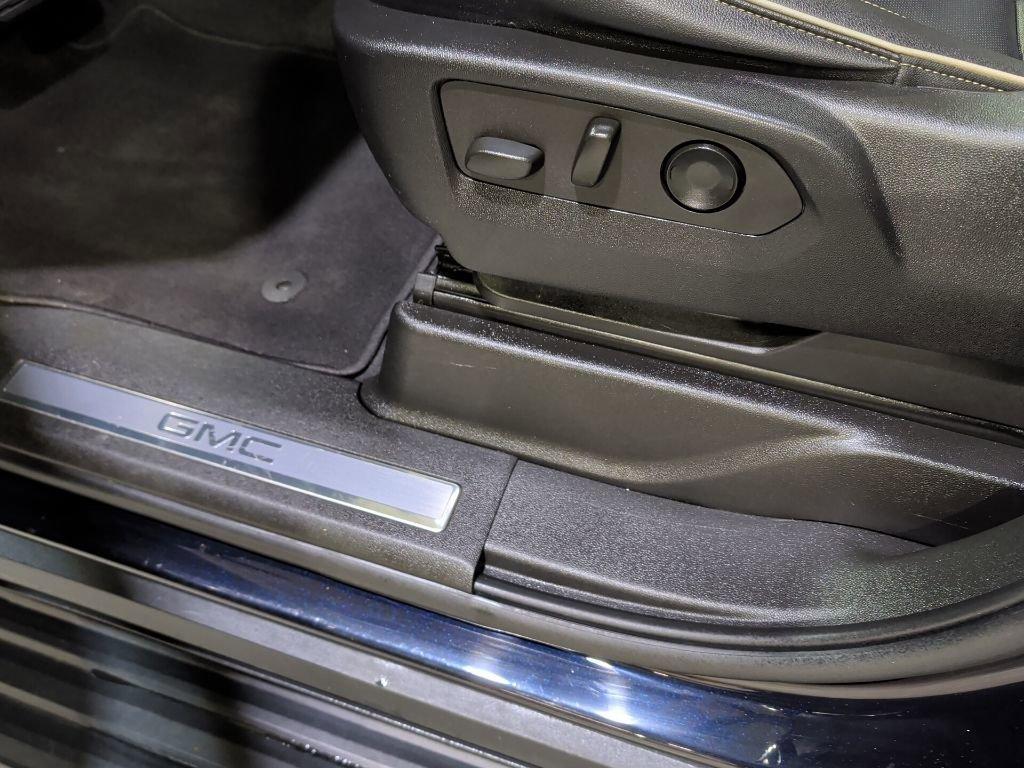 used 2022 GMC Yukon car, priced at $42,861