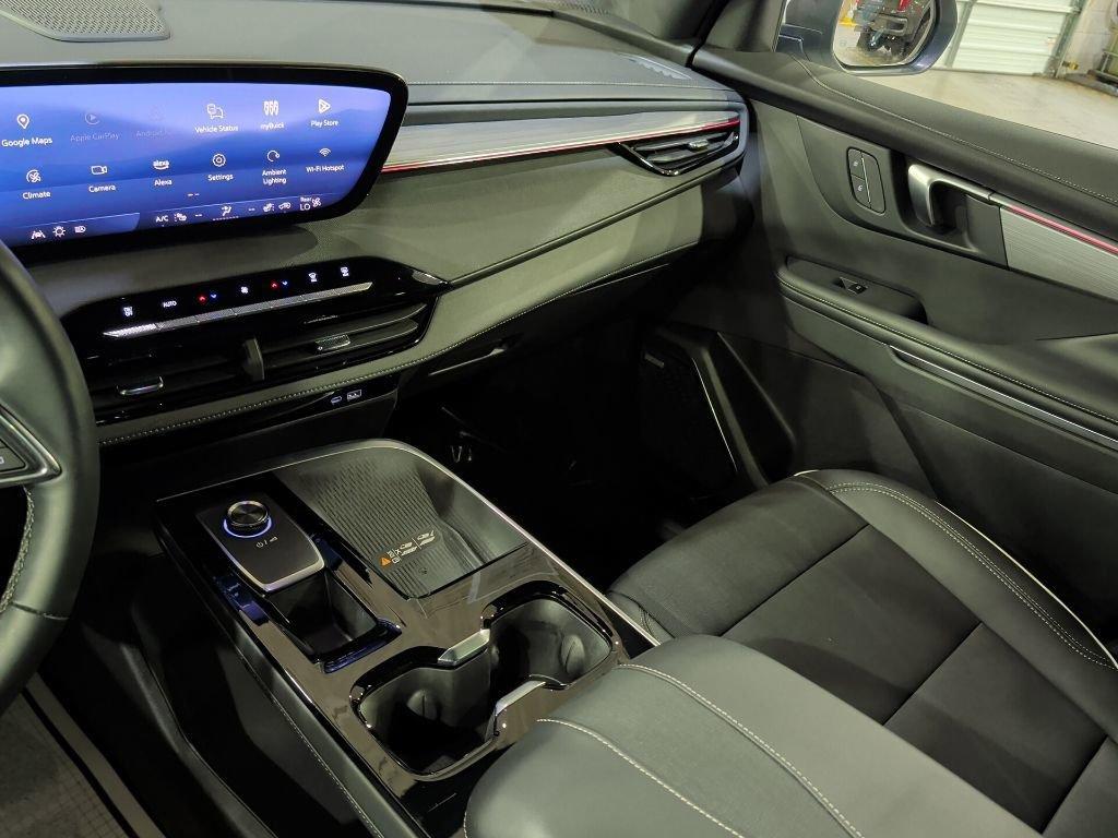 used 2025 Buick Enclave car, priced at $39,481