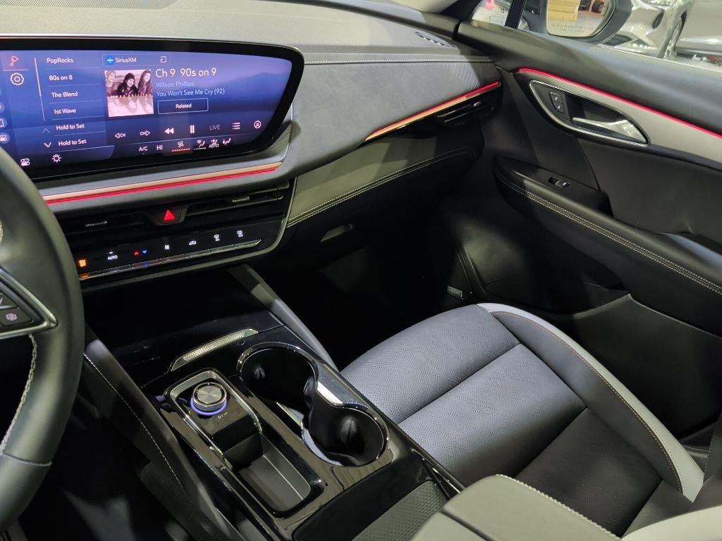 used 2025 Buick Envision car, priced at $32,481