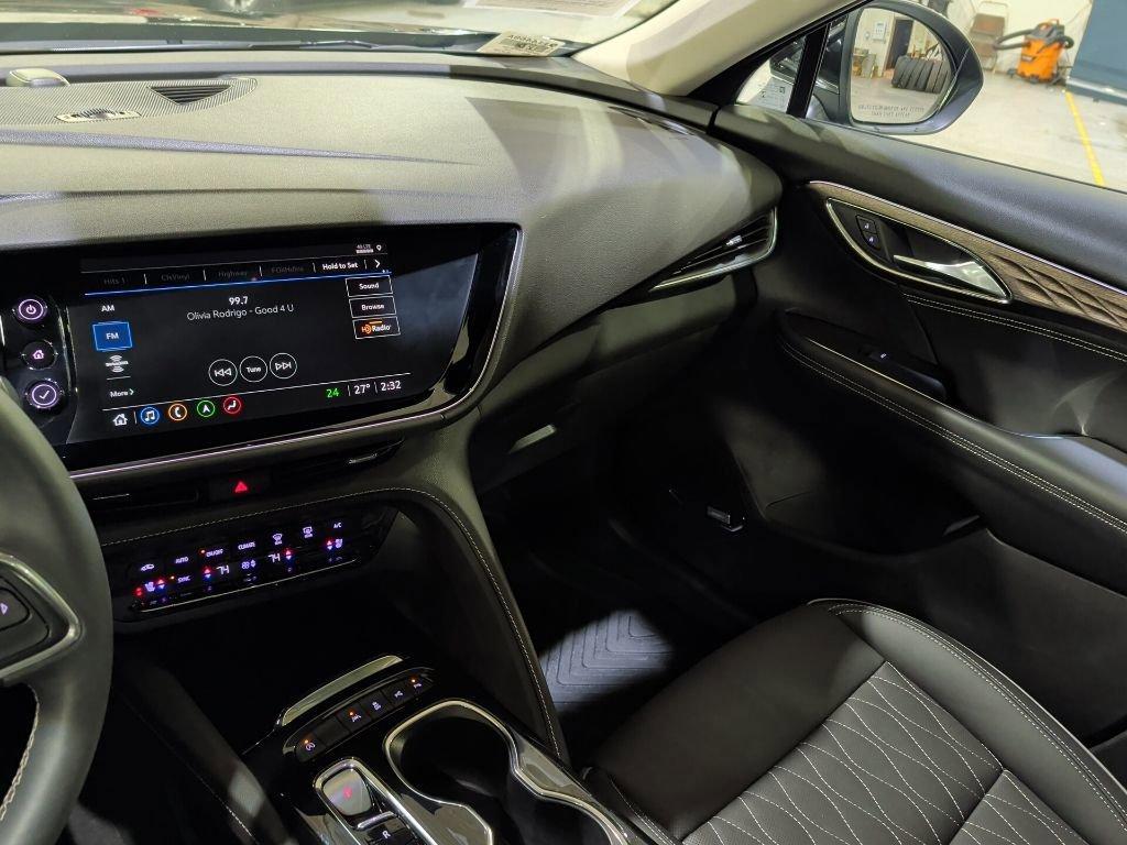 used 2022 Buick Envision car, priced at $30,861