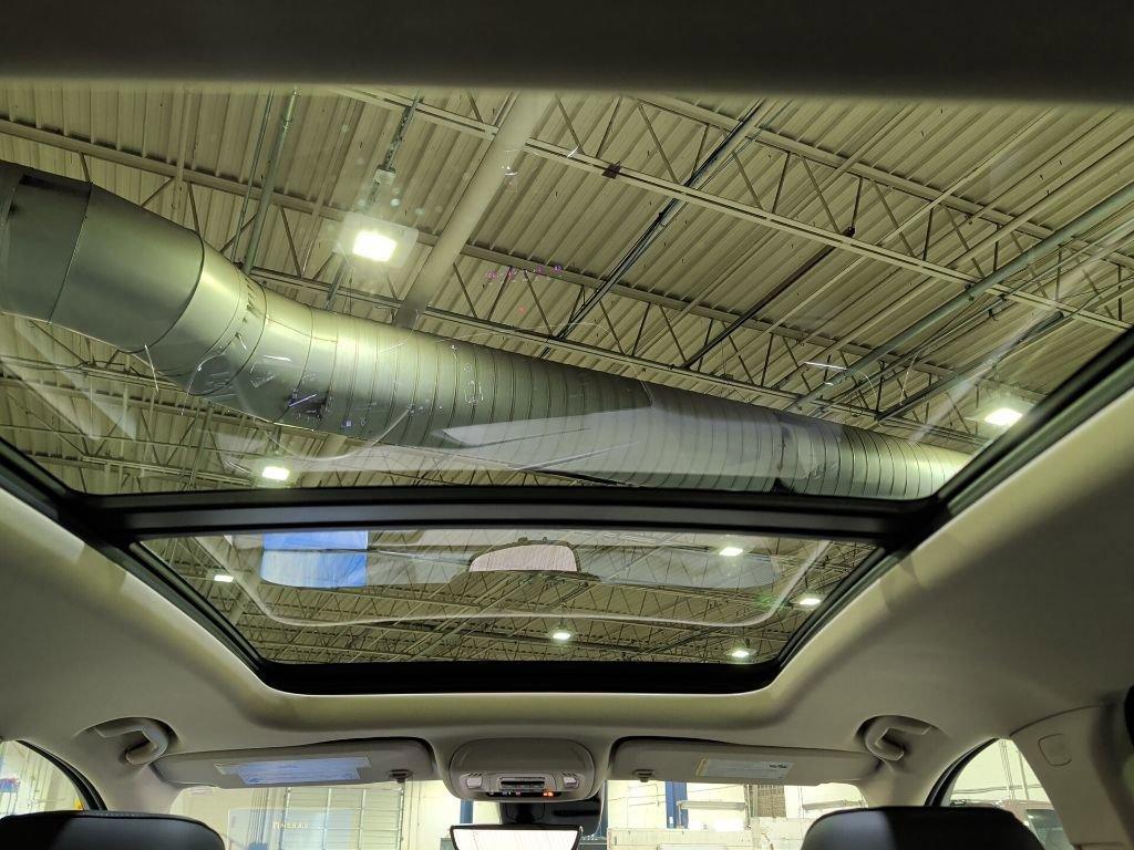 used 2022 Buick Envision car, priced at $30,861