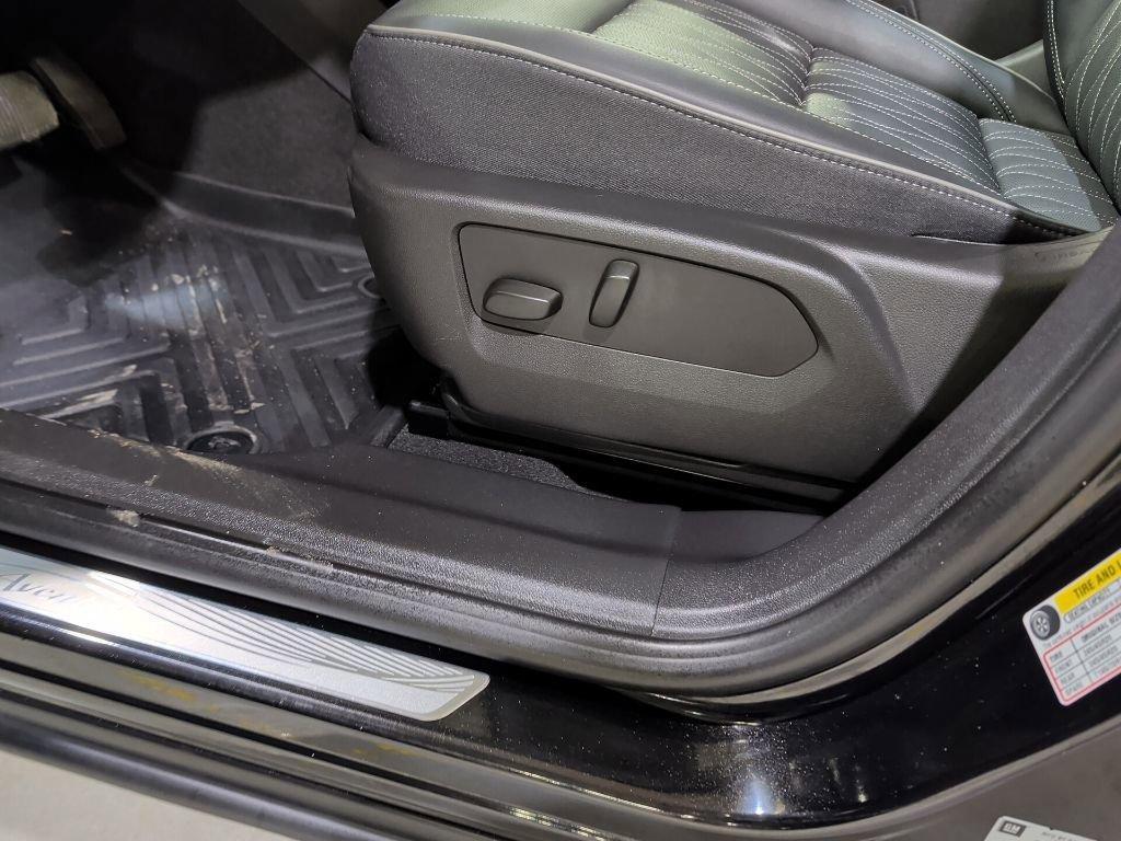 used 2022 Buick Envision car, priced at $30,861