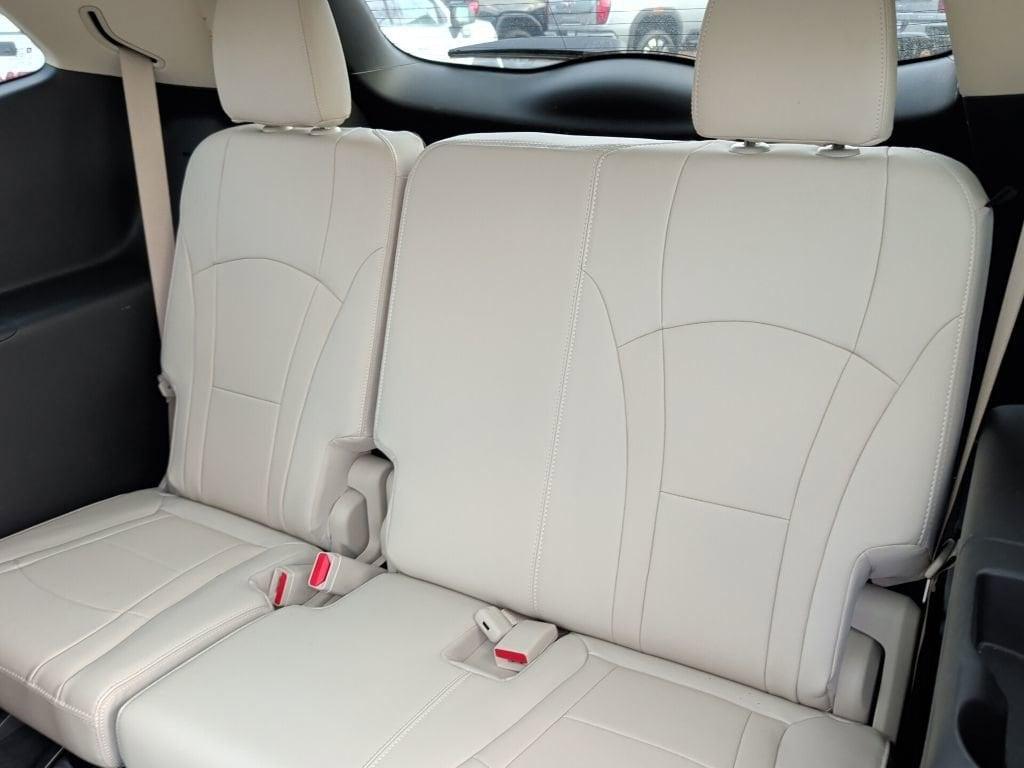 used 2024 Buick Enclave car, priced at $31,361