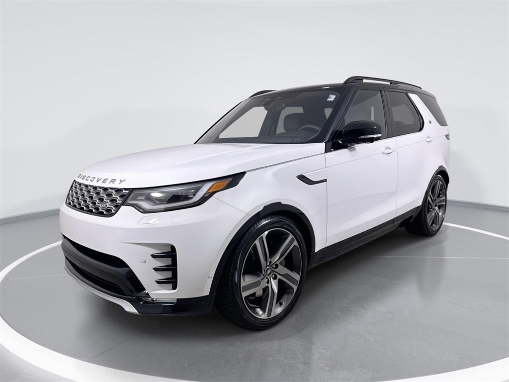 new 2026 Land Rover Discovery car, priced at $78,501
