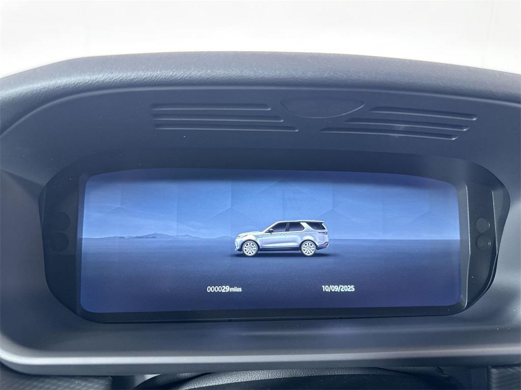 new 2026 Land Rover Discovery car, priced at $78,501