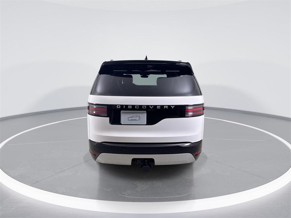 new 2026 Land Rover Discovery car, priced at $78,501