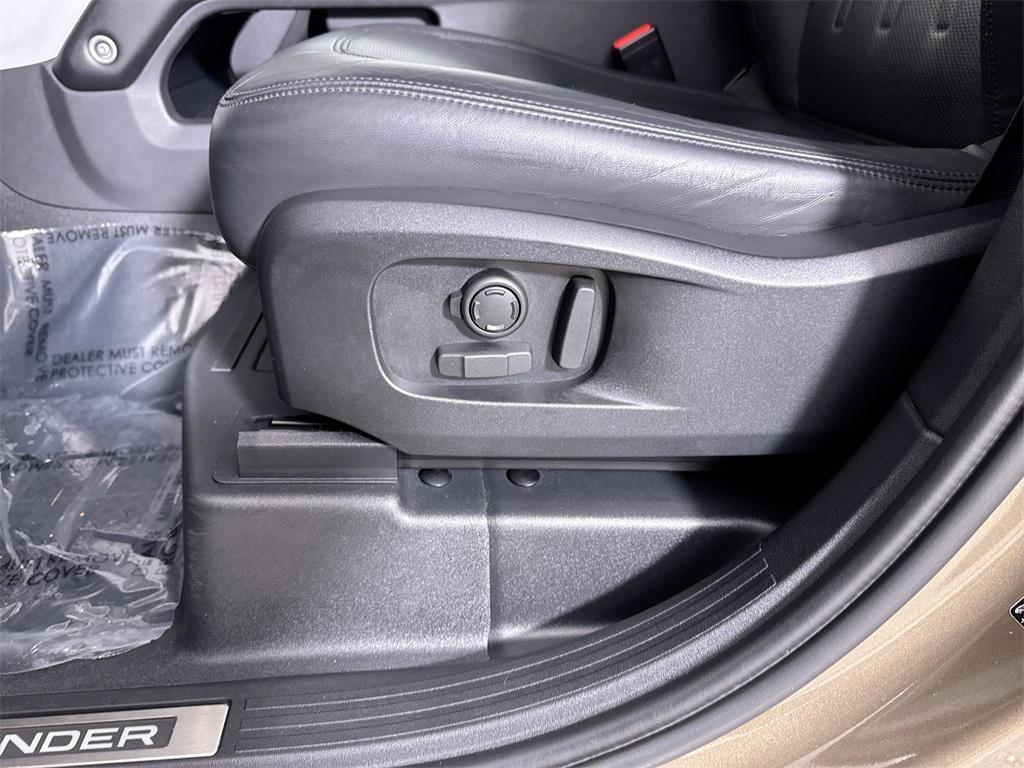 used 2022 Land Rover Defender car, priced at $52,993