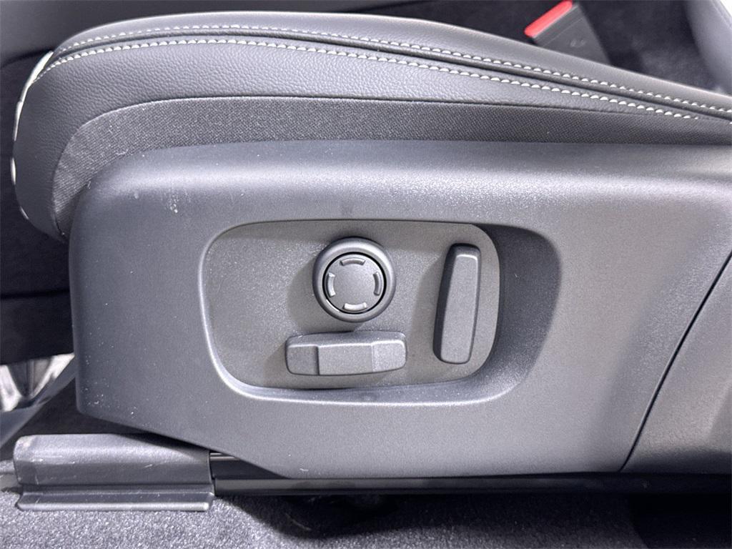 new 2026 Land Rover Discovery Sport car, priced at $53,625