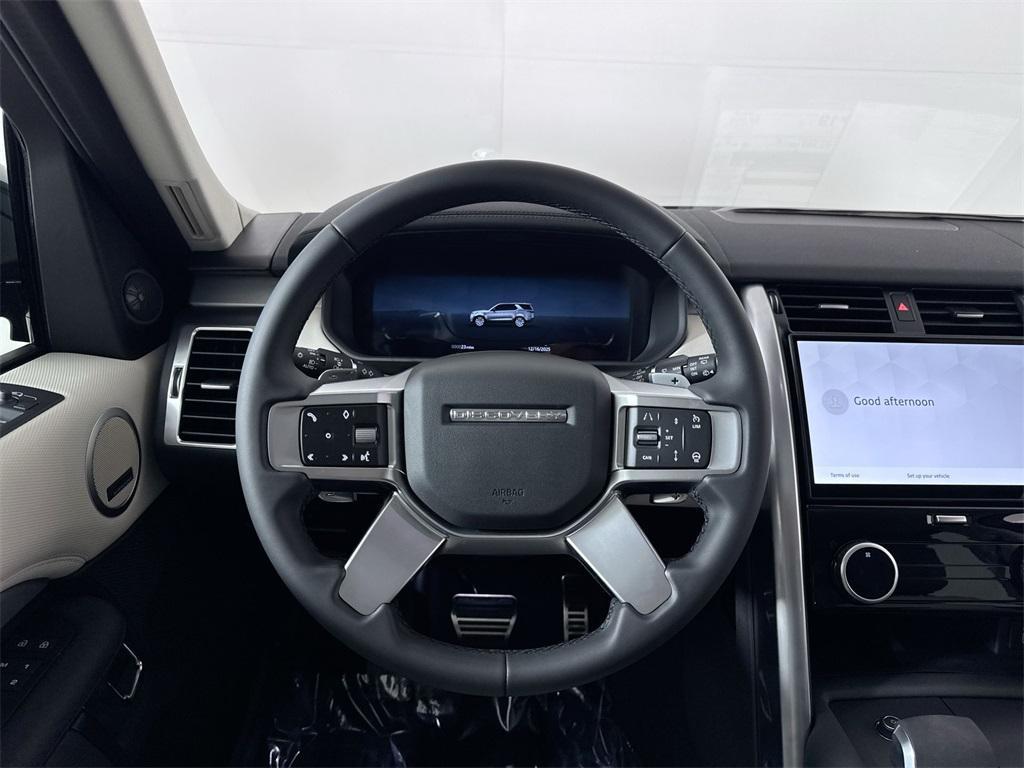 new 2026 Land Rover Discovery car, priced at $79,401