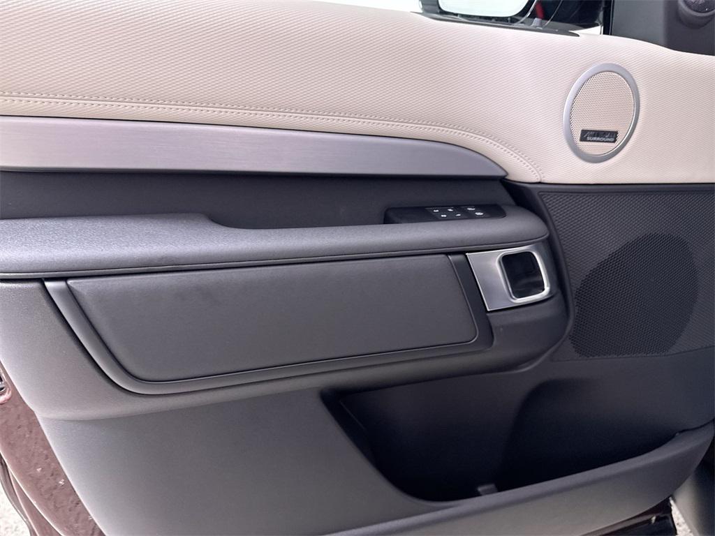 new 2026 Land Rover Discovery car, priced at $79,401