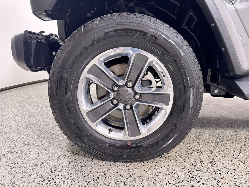 used 2022 Jeep Wrangler Unlimited car, priced at $34,293