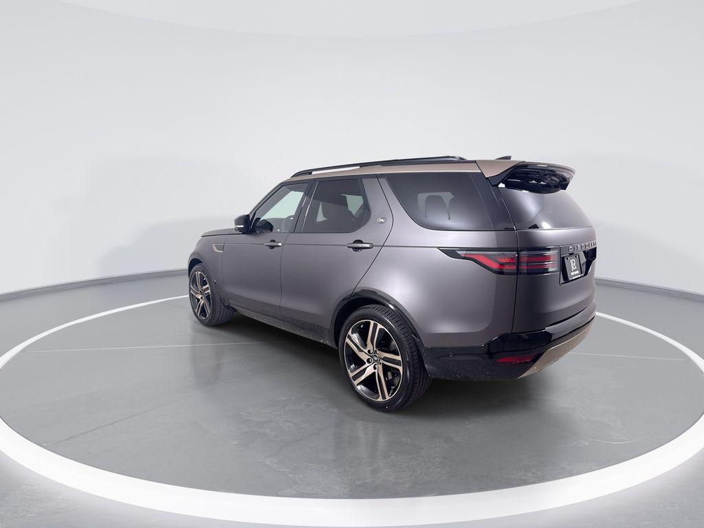 new 2026 Land Rover Discovery car, priced at $87,151