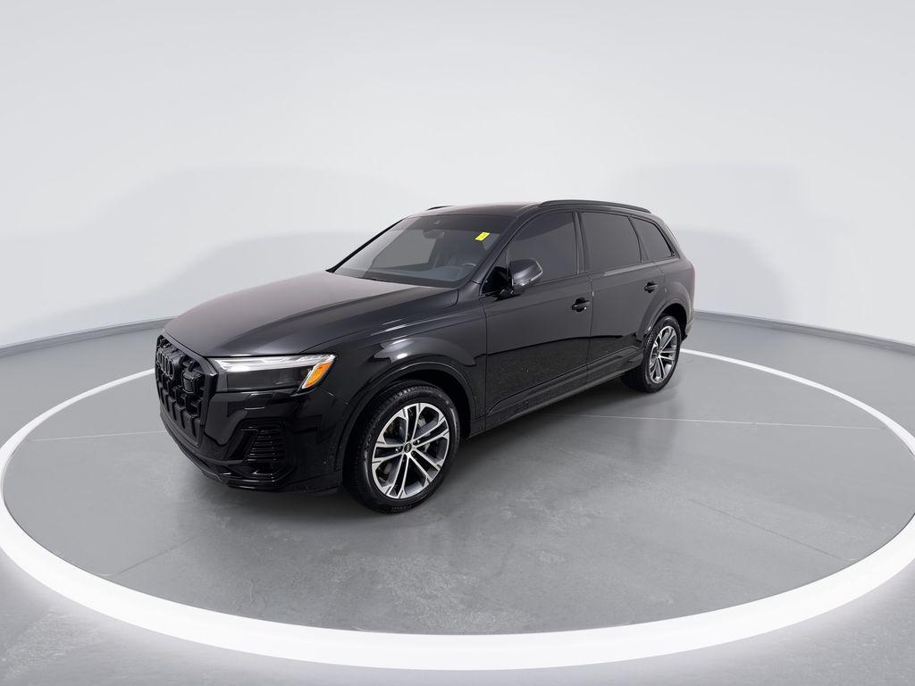 used 2025 Audi Q7 car, priced at $52,895