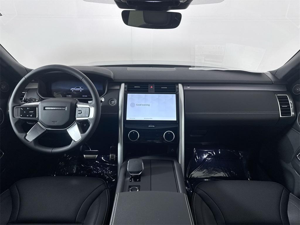 new 2025 Land Rover Discovery car, priced at $75,943