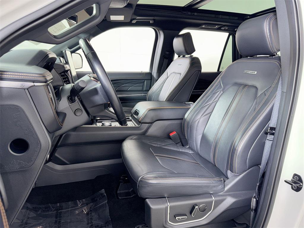 used 2023 Ford Expedition car, priced at $58,246