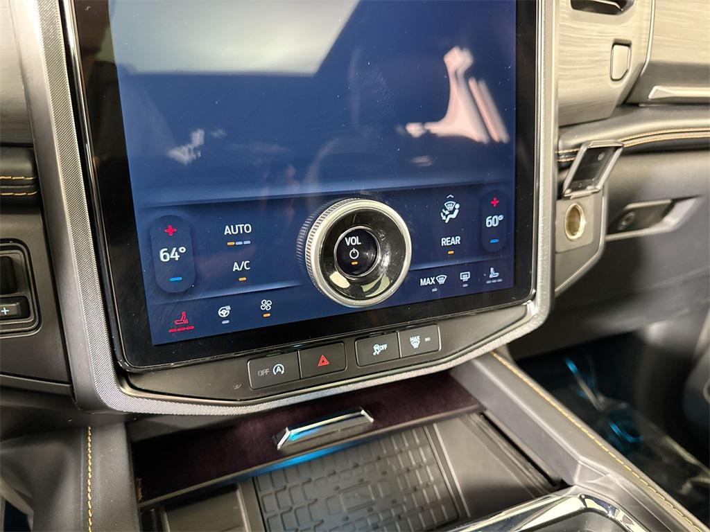 used 2023 Ford Expedition car, priced at $58,246