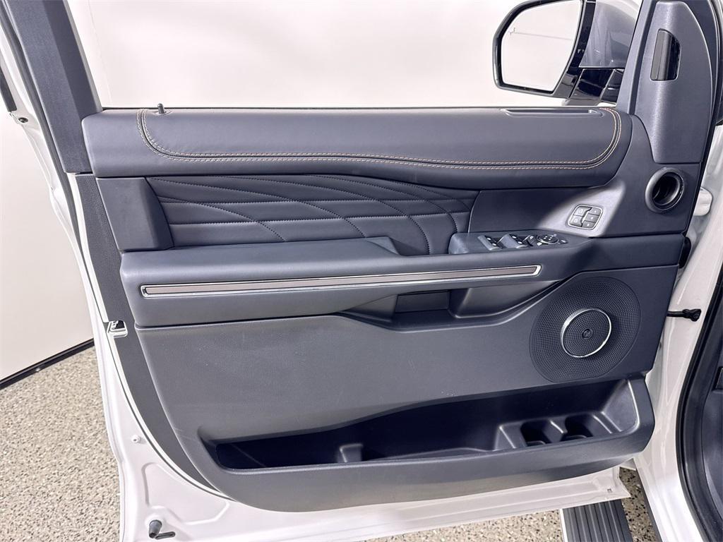 used 2023 Ford Expedition car, priced at $58,246