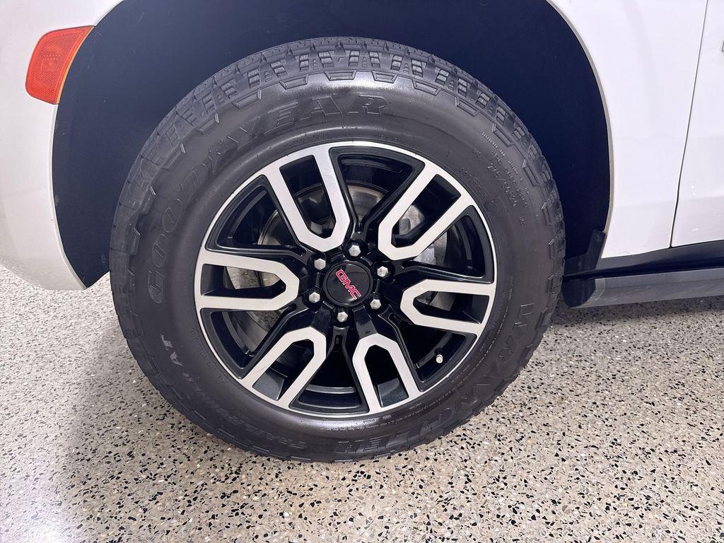 used 2022 GMC Yukon car, priced at $59,948