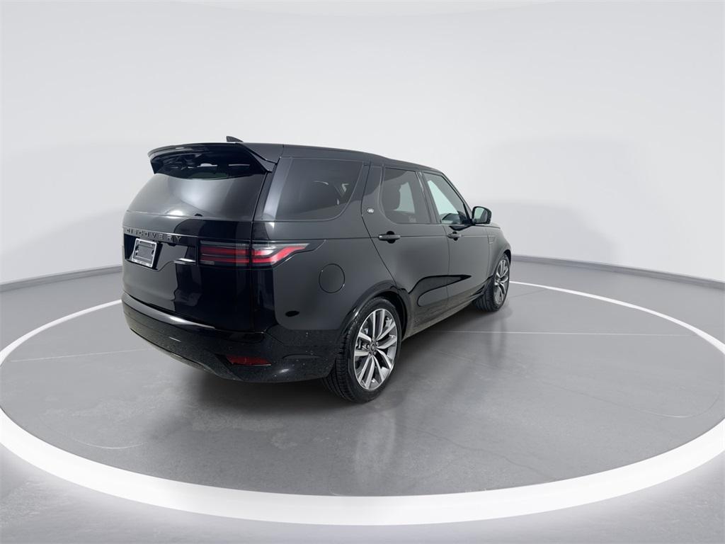 new 2025 Land Rover Discovery car, priced at $72,268