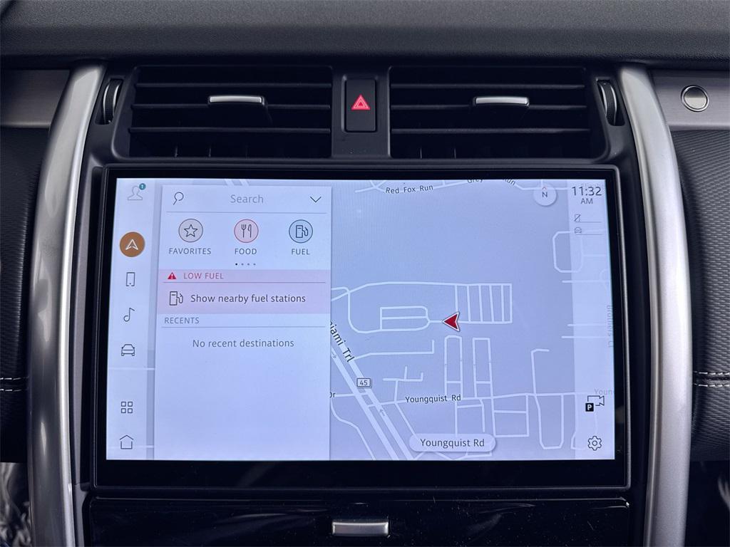 new 2026 Land Rover Discovery car, priced at $69,301