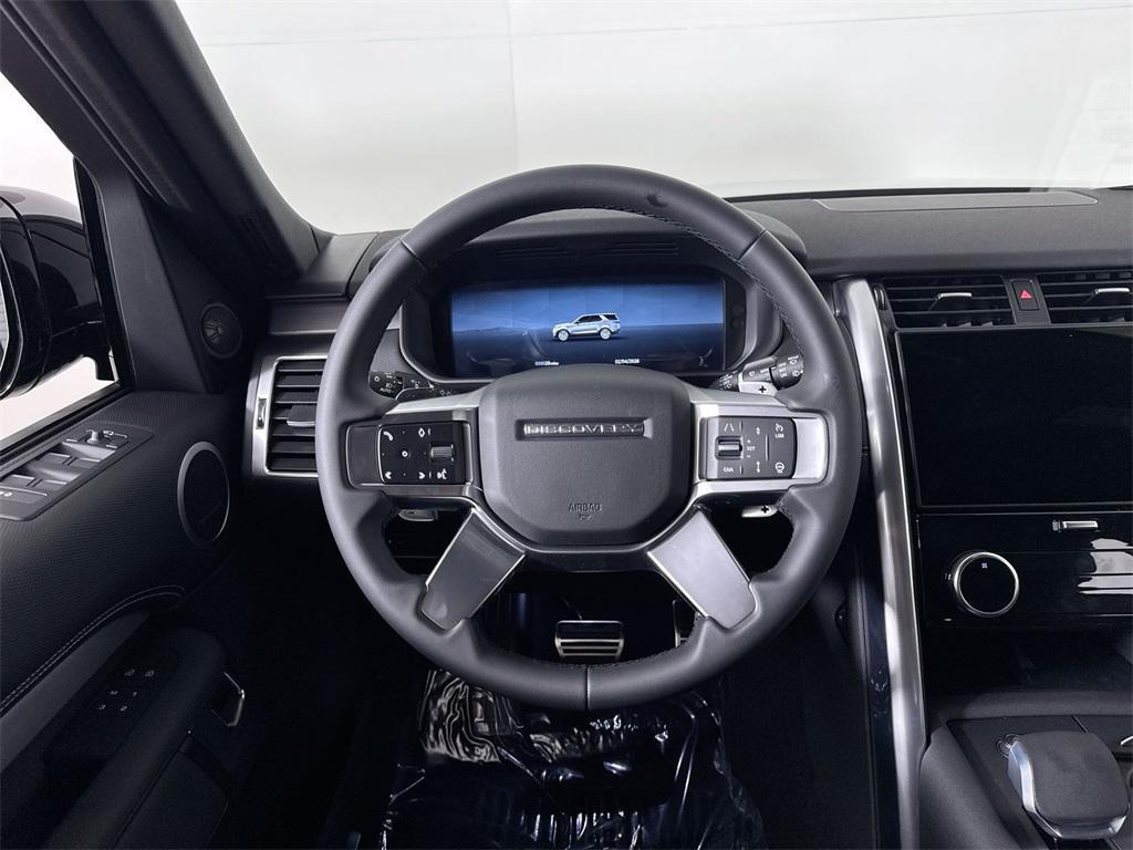 new 2026 Land Rover Discovery car, priced at $69,301