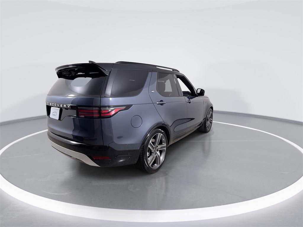 new 2026 Land Rover Discovery car, priced at $79,551