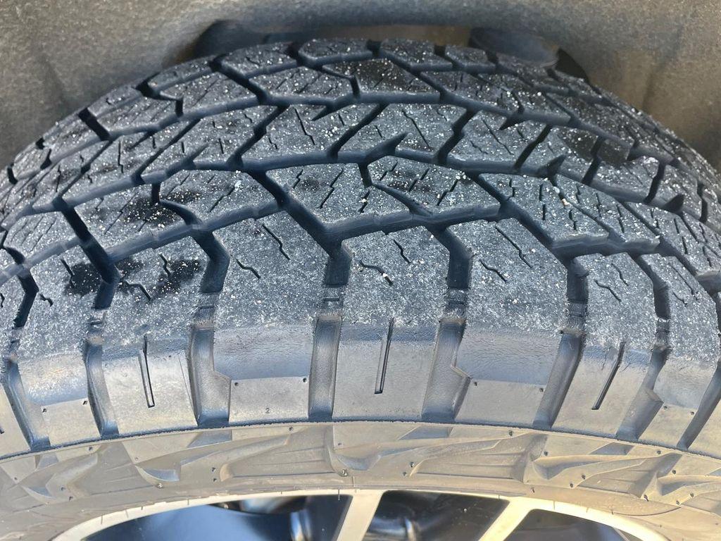 used 2017 Jeep Grand Cherokee car, priced at $13,995