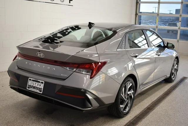 used 2025 Hyundai ELANTRA HEV car, priced at $23,998