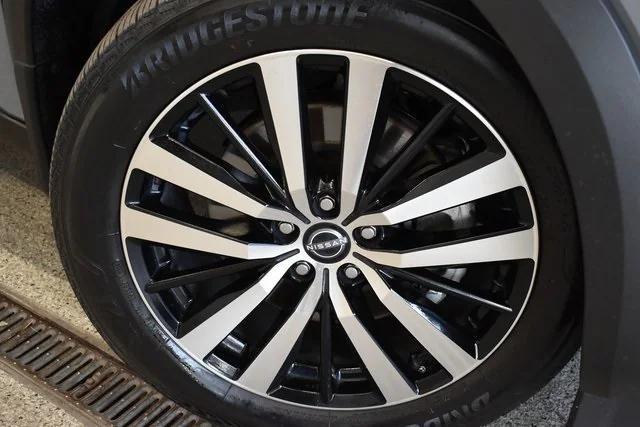 used 2024 Nissan Pathfinder car, priced at $39,998