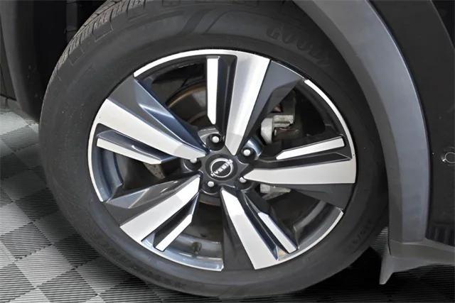 used 2023 Nissan Rogue car, priced at $24,998